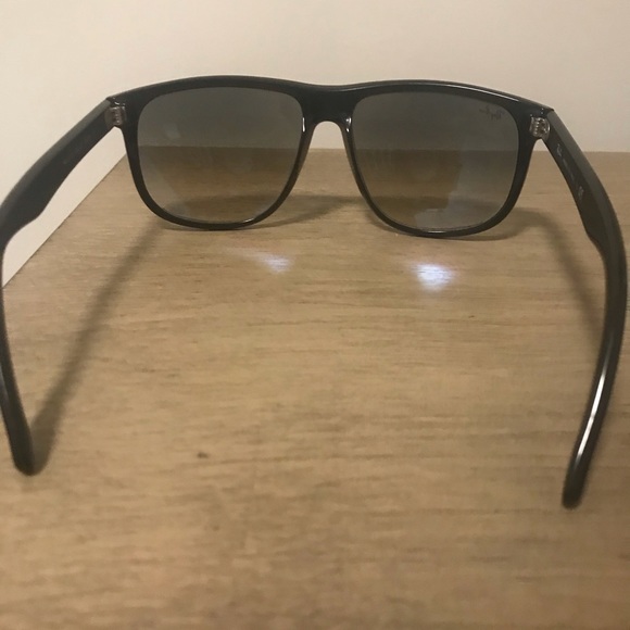 Ray-Ban Sunglasses RB4147 - Picture 10 of 11